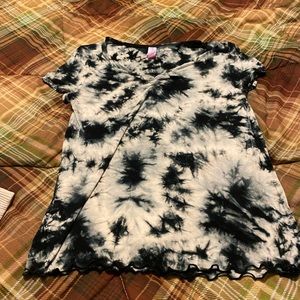 Women’s tee shirts